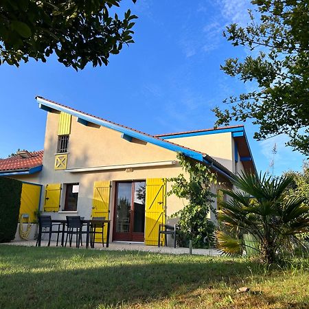 Jolie Maison De Vacances Avec Terrasse Et Jardin Saint-Julien-en-Born Εξωτερικό φωτογραφία
